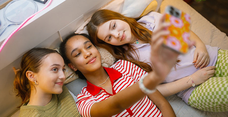 does social media affect my daughter's body image